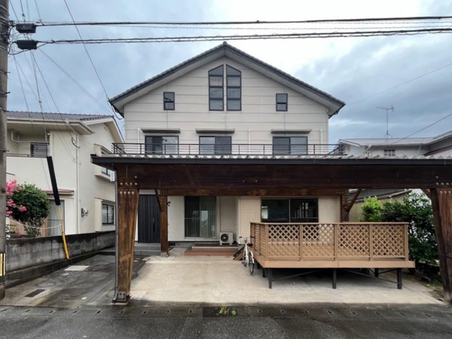 Spacious 5LDK Home with Outdoor Deck in Oita City - Photo 1