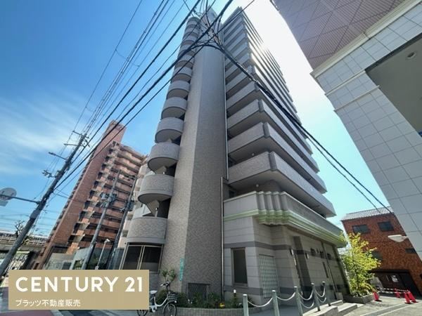3LDK apartment in Yodogawa Ward, Osaka - Photo 1