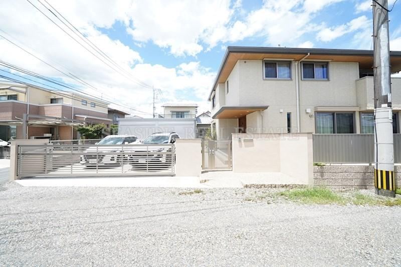 Spacious 6LDK Detached House in Chuo, Kumamoto - Photo 1