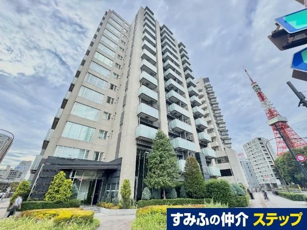 2LDK apartment in Minato Ward, Tokyo - Photo 1