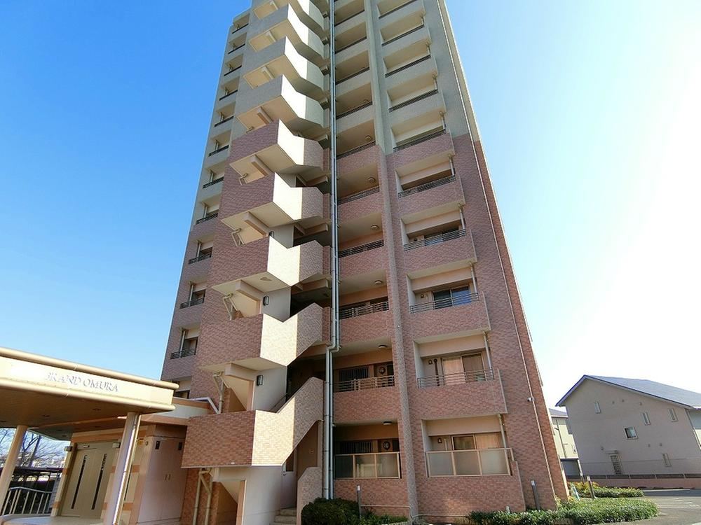 4LDK apartment in Omura, Nagasaki - Photo 1