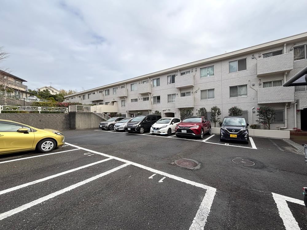 Ocean View 4LDK Apartment Near Mejiro-Yamashita Station - Photo 1