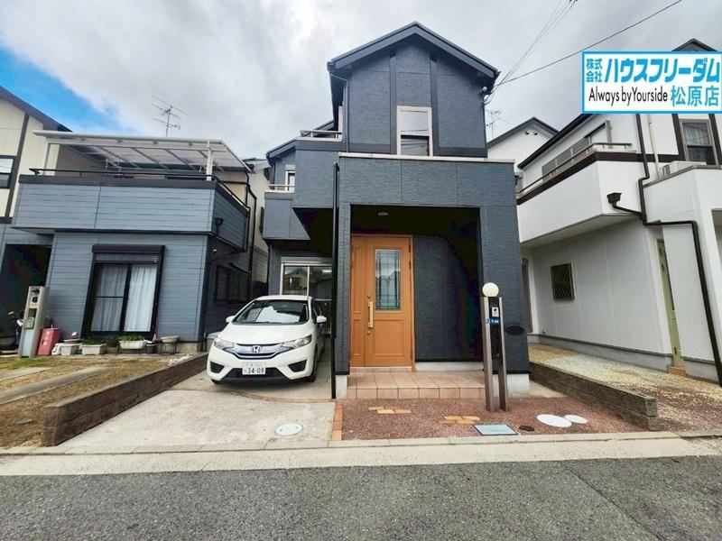 3LDK House with Renovation History Near Takiya Station - Photo 1