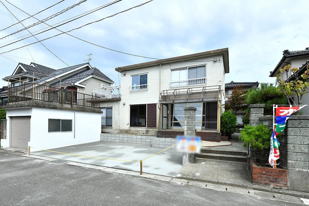Spacious 7K House with Large Balcony in Niigata - Photo 1