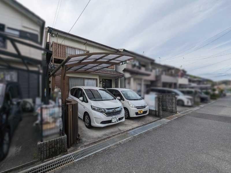 Quiet 4LDK House with Parking for Two in Kochi City - Photo 1
