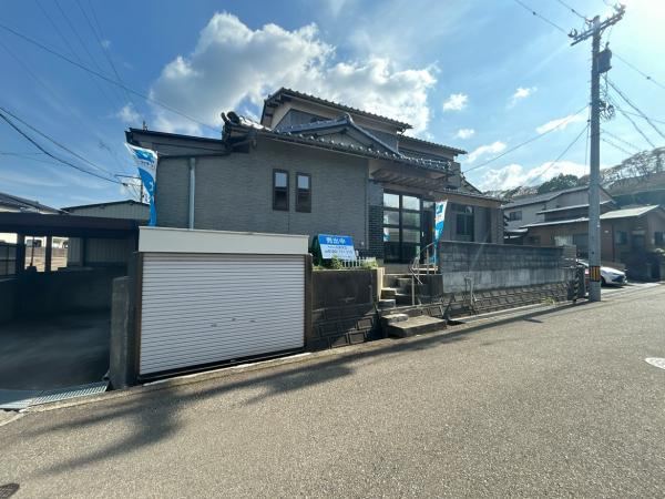 Renovated 4LDK House Near Morimoto Station - Photo 1