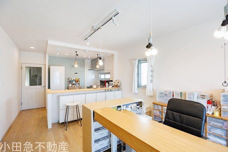 Renovated 3LDK Apartment in Higashi-Yurigaoka - Photo 1