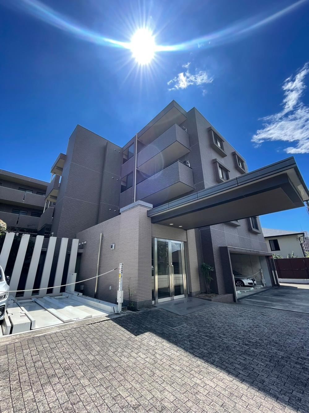 3LDK apartment in Hirakata, Osaka - Photo 1