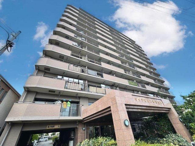 Convenient 3LDK Apartment in Asaka - Photo 1