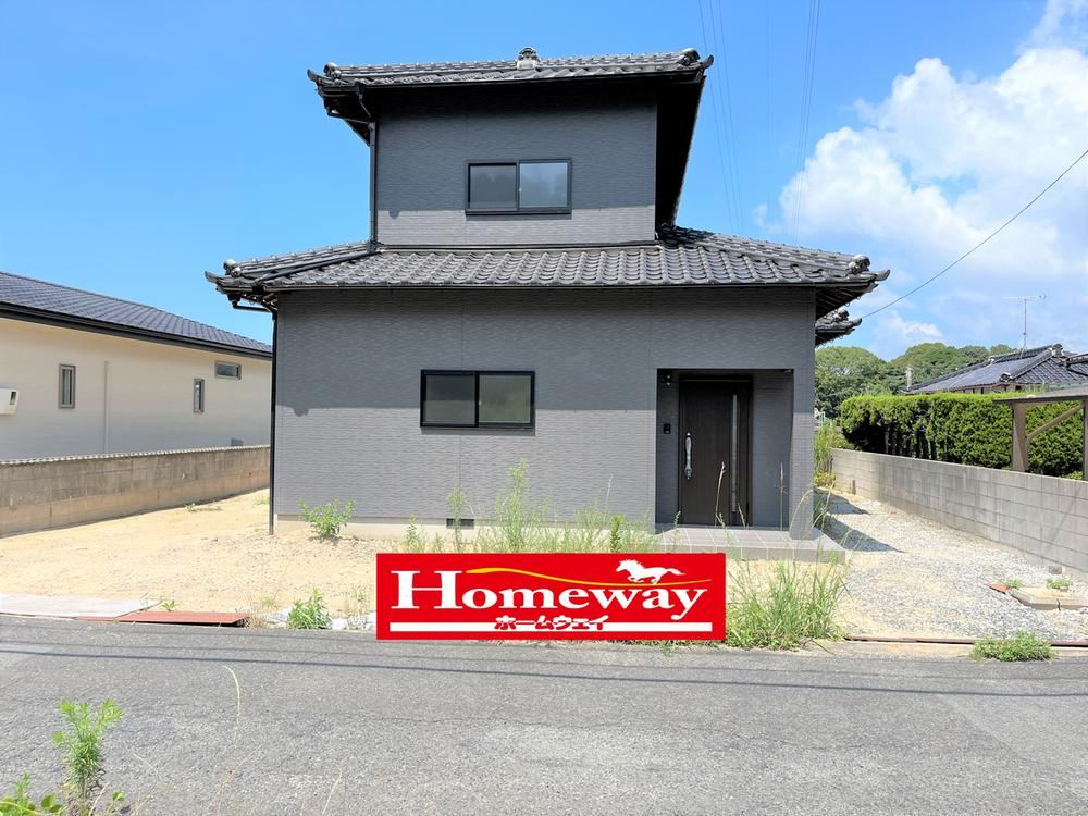 Renovated 4LDK Home Near Nishiu Station in Ube - Photo 1