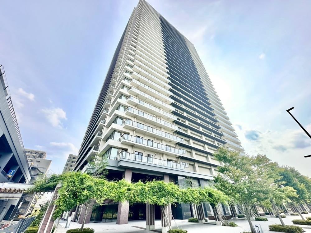 Corner 3SLDK Apartment with Concierge Service in Katsushika - Photo 1