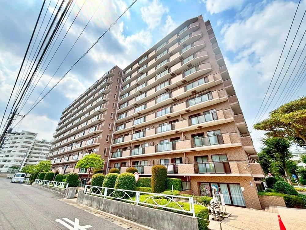 Fully Renovated 3LDK Apartment Near Iruma City Station - Photo 1