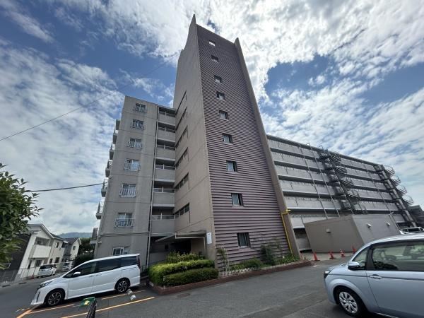 3LDK apartment in Asaminami Ward, Hiroshima - Photo 1