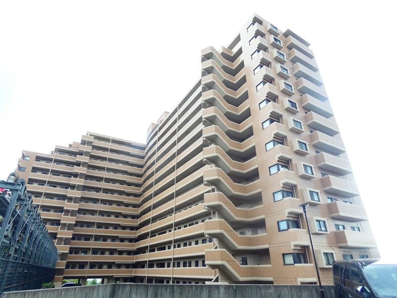 3LDK apartment in Higashi Ward, Hiroshima - Photo 1
