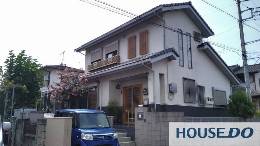 Timeless 4LDK House with Solar Power - Photo 1
