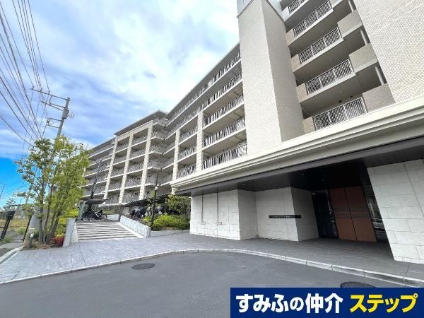Spacious 3LDK Apartment in Fujigaoka - Photo 1