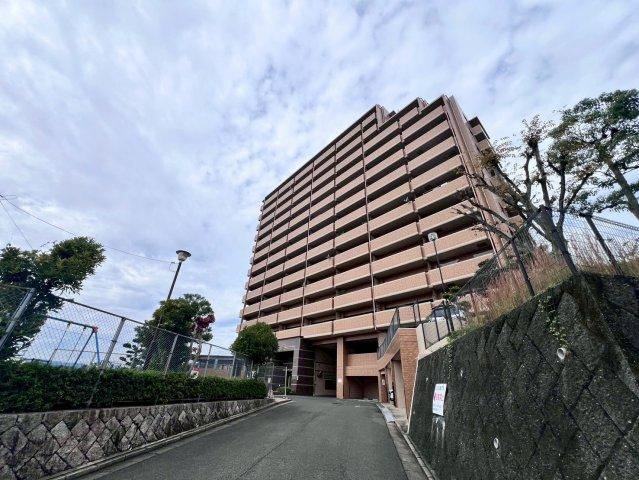 3LDK apartment in Higashi Ward, Hiroshima - Photo 1