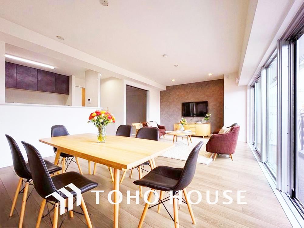 Renovated 3LDK Apartment with Pet Friendly Policy - Photo 1