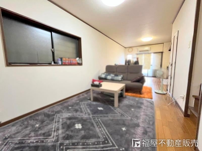 Renovated 3LDK Home with Attic in Ikuno, Osaka - Photo 1