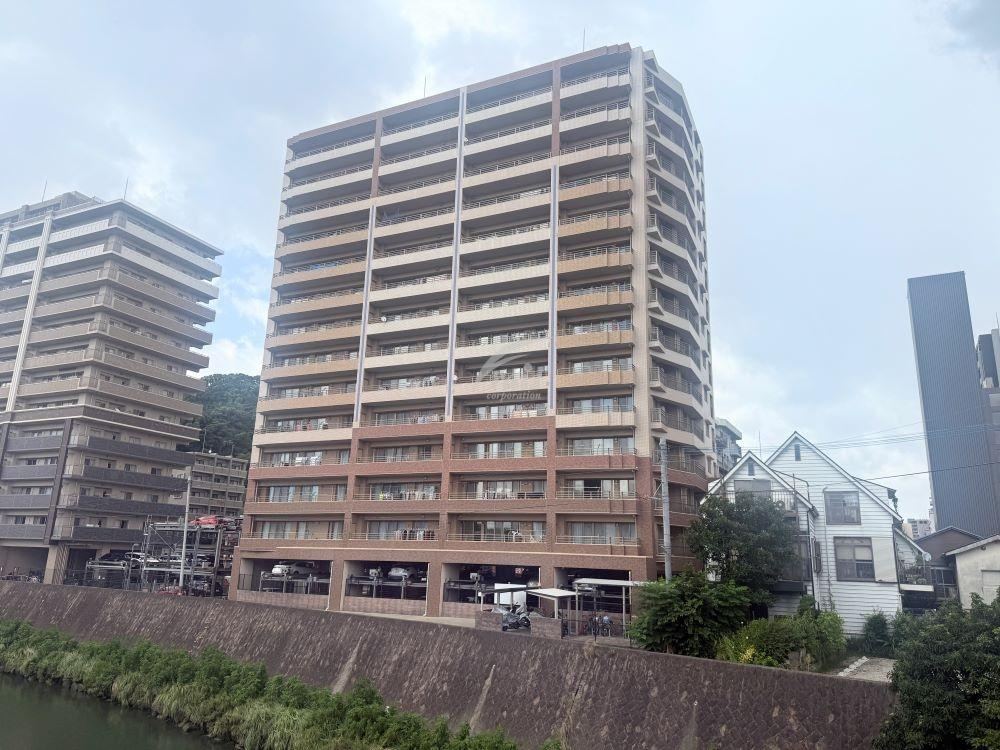 4LDK apartment in Kagoshima, Kagoshima - Photo 1