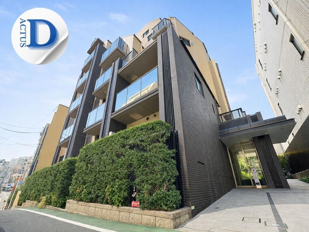 3LDK apartment in Bunkyo Ward, Tokyo - Photo 1