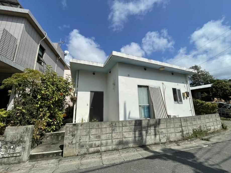 Cozy 3DK House in Nago City - Photo 1