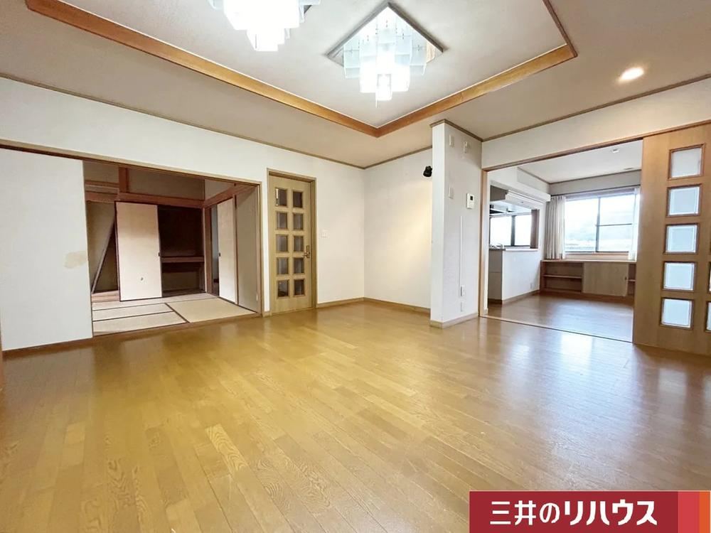 4LDK house in Asaminami Ward, Hiroshima - Photo 1