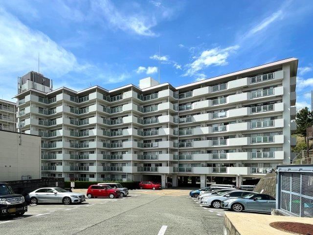 3LDK apartment in Takarazuka, Hyogo - Photo 1