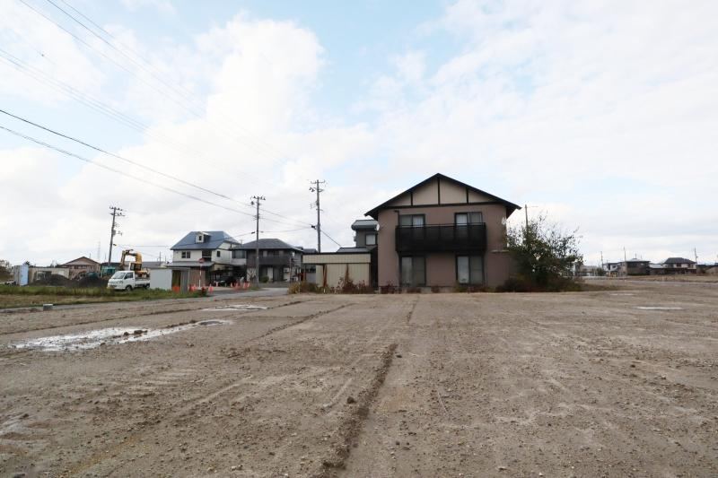 Spacious Land in Goshogawara for Family Living - Photo 1