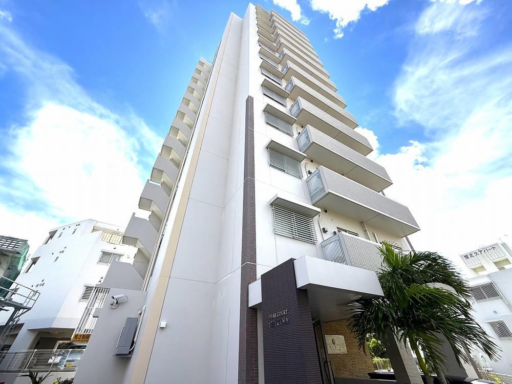 3LDK apartment in Naha, Okinawa - Photo 1