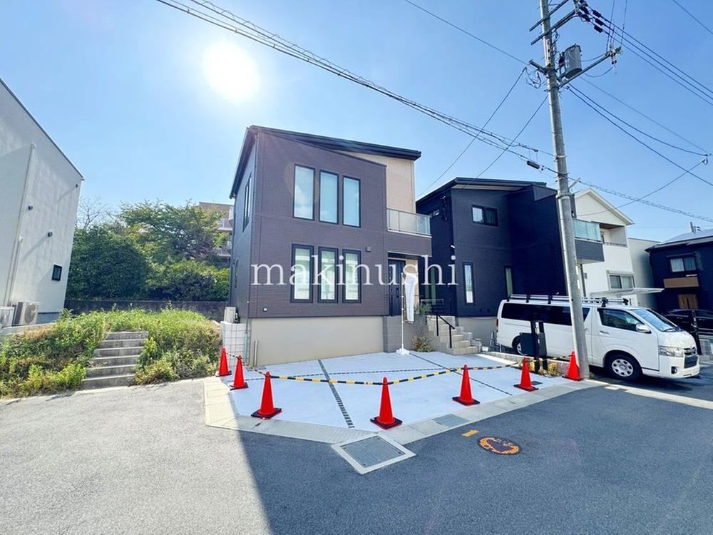Energy-Efficient 3LDK House in Osaka Sayama - Photo 1