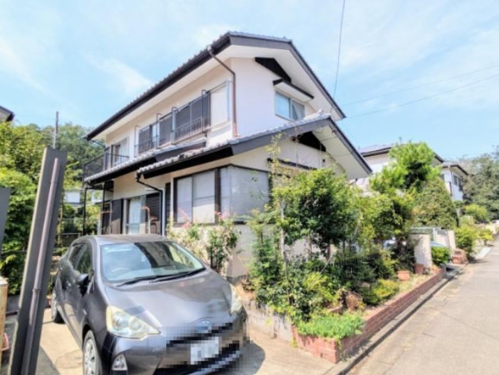 Eco-Friendly 4LDK House with Solar Panels - Photo 1