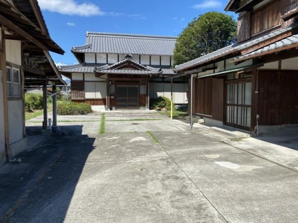 Charming 4LDK House with Garden in Nishizumi-Otto - Photo 1