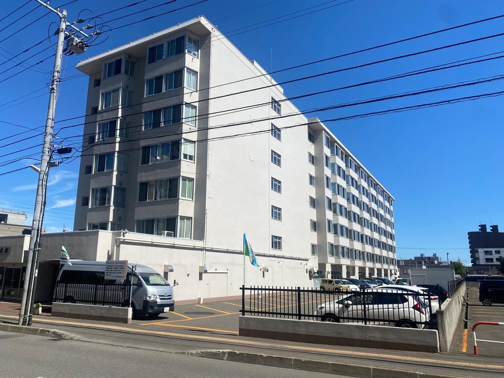 3LDK apartment in Nishi Ward, Sapporo, Hokkaido - Photo 1