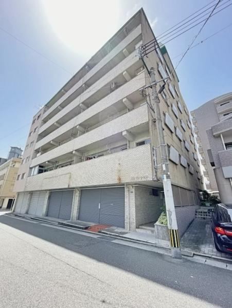 3DK apartment in Yahatahigashi Ward, Kitakyushu, Fukuoka - Photo 1