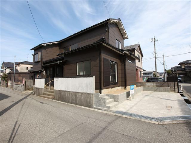 Renovated 4LDK House in Kanazawa - Photo 1