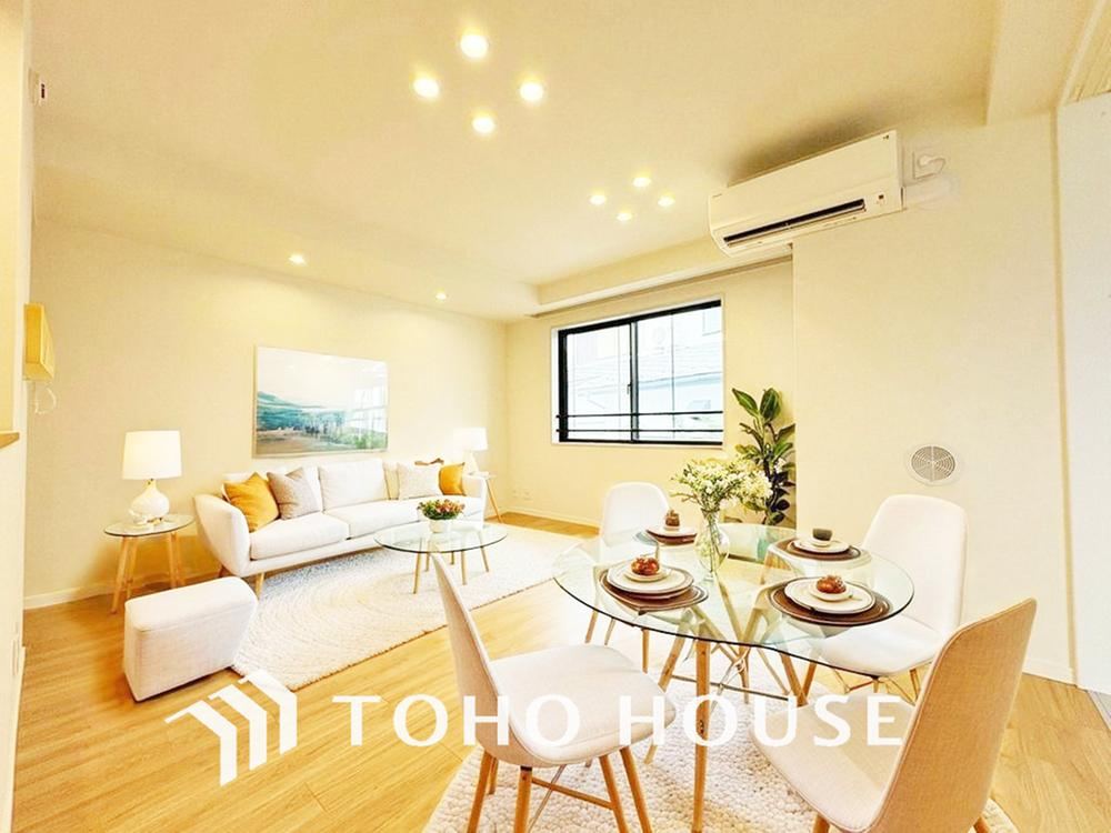 Renovated 3LDK Apartment with Pet Policy - Photo 1