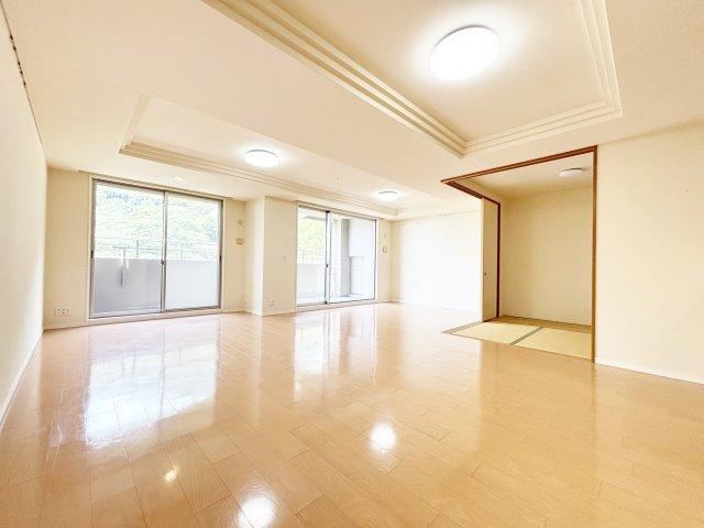 3LDK apartment in Ashiya, Hyogo - Photo 1