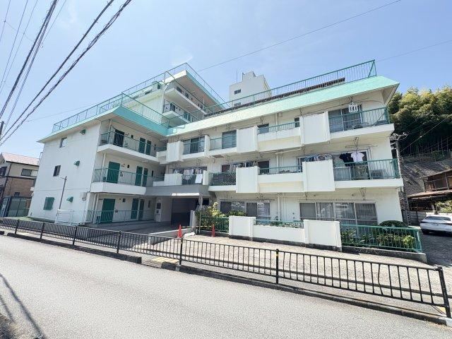 Upcoming Renovated 2LDK Apartment in Kamakura - Photo 1
