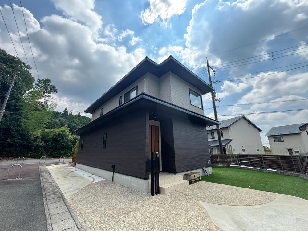 New All-Electric 3LDK+S House in Iwakura Muramatsu-cho - Photo 1