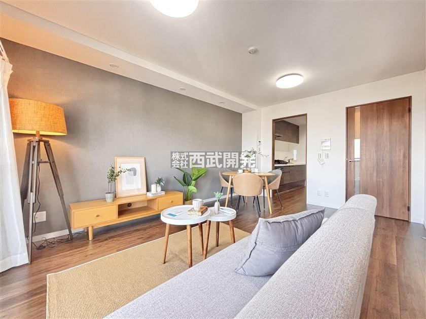 Bright 2LDK Apartment in Kokubunji - Photo 1