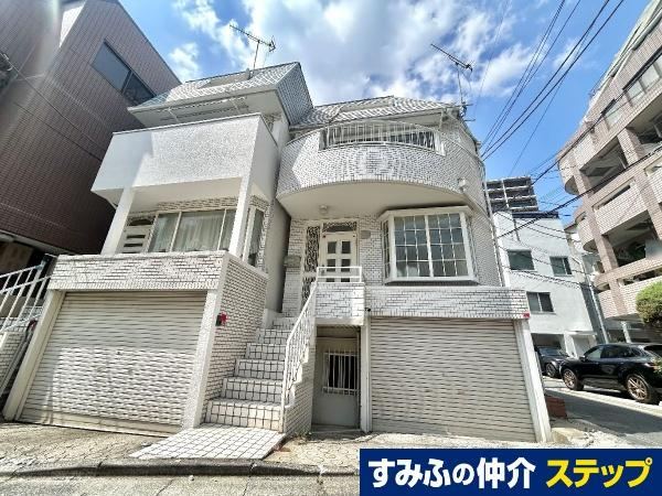 Stylish 3LDK+S Detached House in Shimomeguro - Photo 1