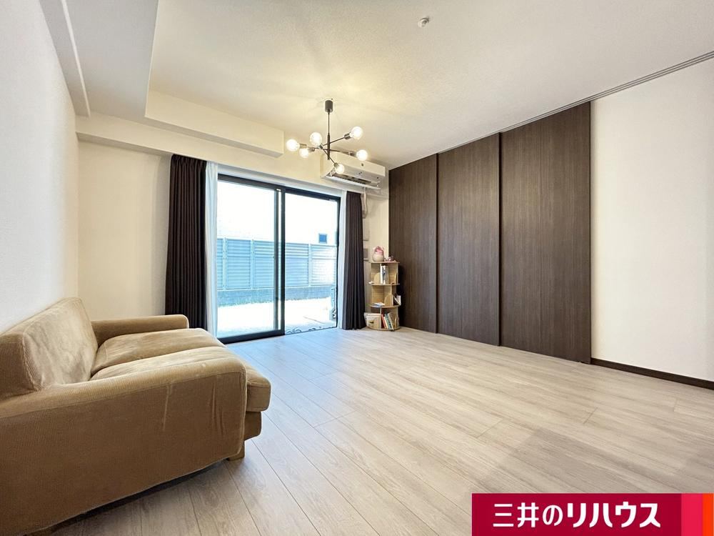 New 3LDK Apartment with Garden in Niiza - Photo 1