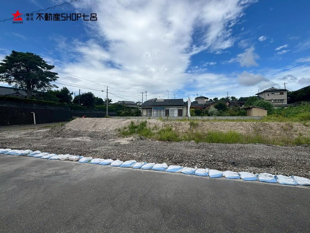 323 m² land in Satsumasendai, Kagoshima - Photo 1