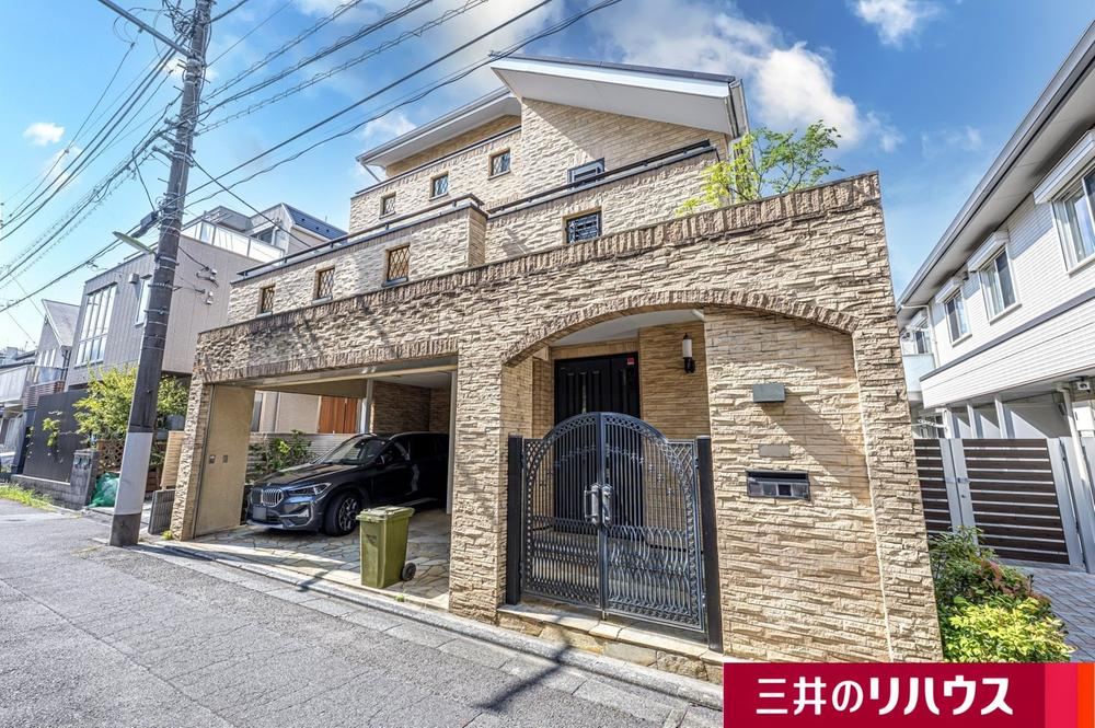 4LDK Detached House in Setagaya - Photo 1