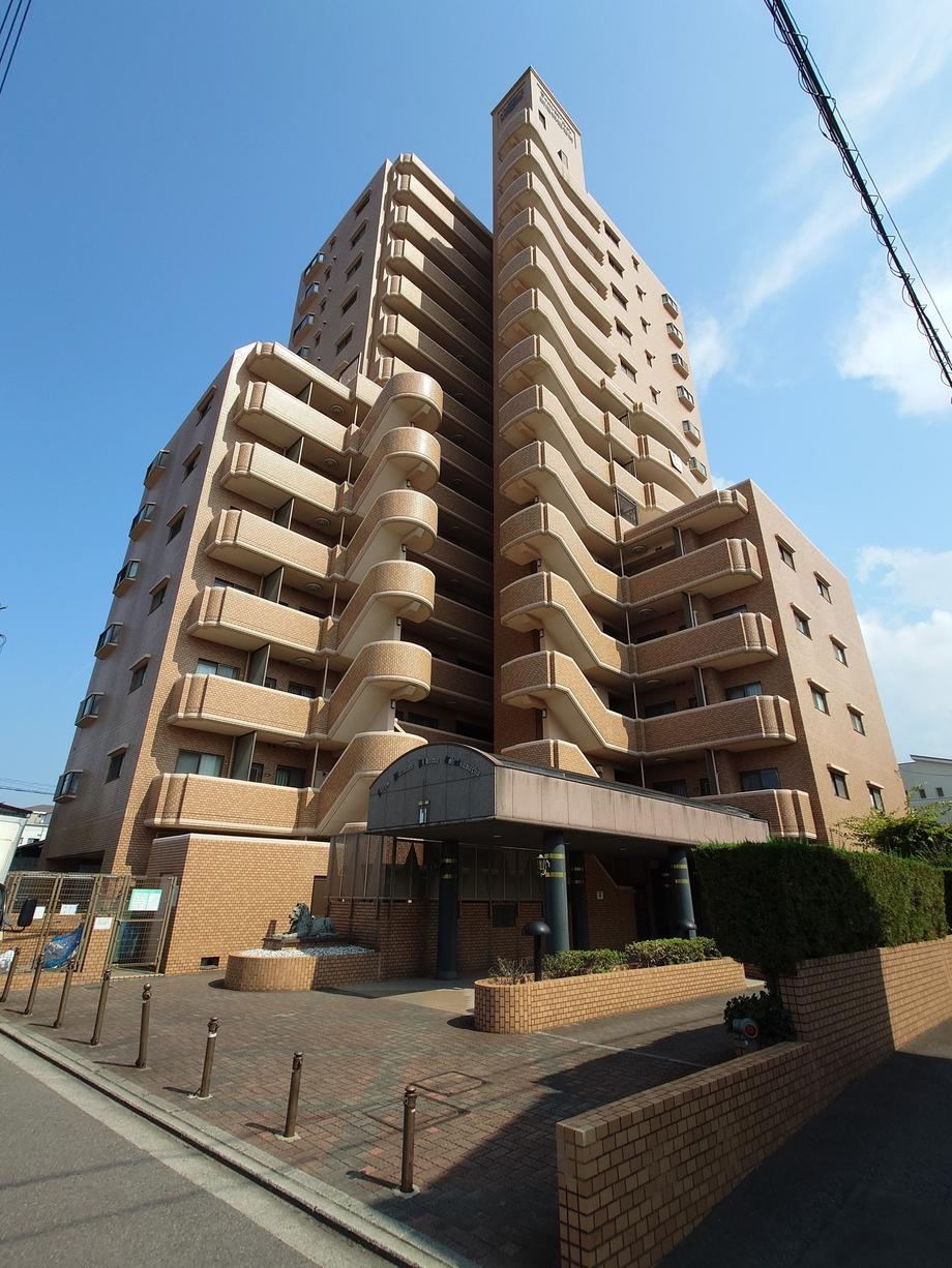 3DK apartment in Niihama, Ehime - Photo 1