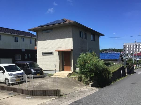 Stylish 2LDK House with Solar Power in Kisarazu - Photo 1