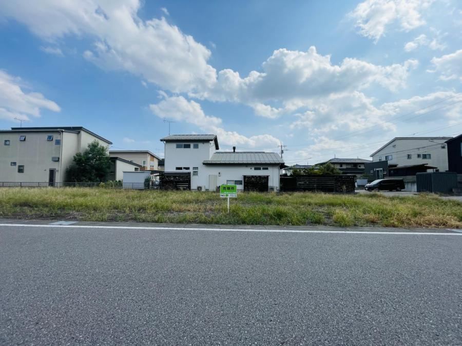 Family-Friendly Land Near Okamoto North Elementary - Photo 1