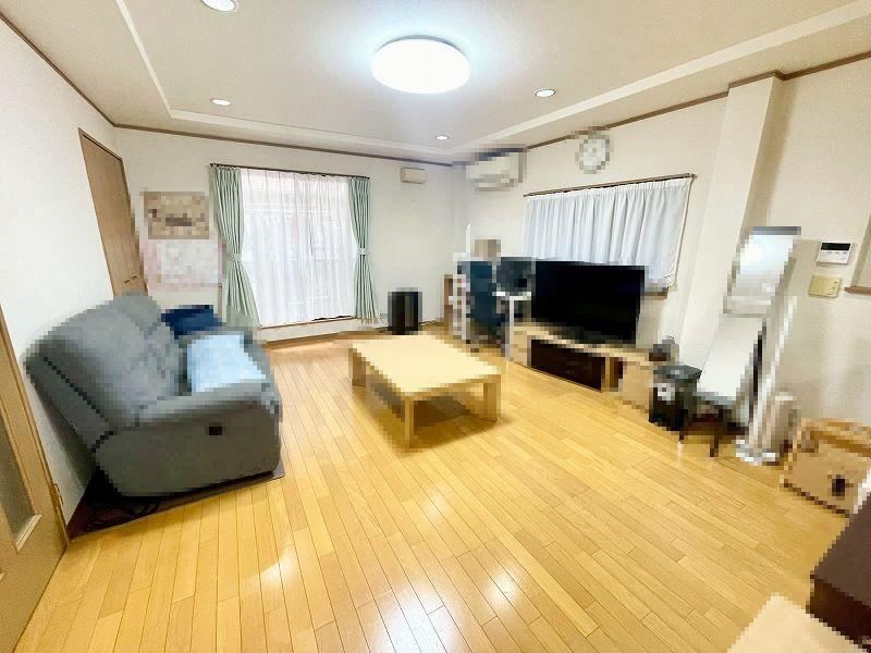 Spacious 4LDK House in Mitsushima, Kadoma - Photo 1