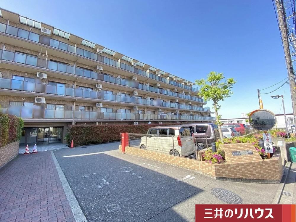 Spacious 3LDK Apartment in Chigusa-dai - Photo 1